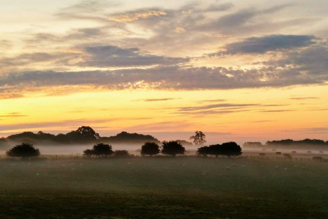 Bastle Retreats Farm Cottage Duns エクステリア 写真